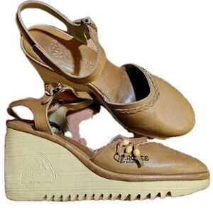 Vintage CHEROKEE wedge Sandals Shoes 9